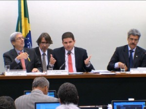 CPI aprova convocação do tesoureiro do PT, João Vaccari, e de mais 15