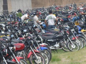 Crato: Começa o leilão de motos e carros apreendidos pelo Detran