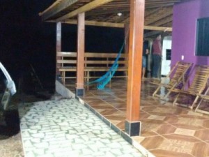 Criança de 5 anos, mãe e avô são assassinados a tiros, em RO