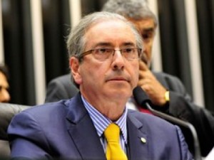 Cunha defende lei das terceirizações e diz que trabalhador sai 'protegido'