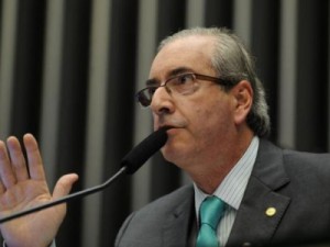 Cunha nega ser "vilão das contas públicas" e aponta fragilidade do governo