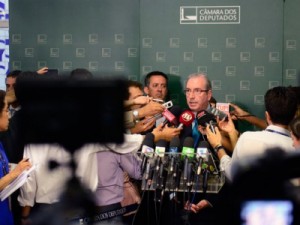 Cunha quer esclarecer novo rito do impeachment com Lewandowski