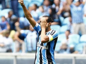De saída, Barcos garante vitória do Grêmio sobre União Frederiquense