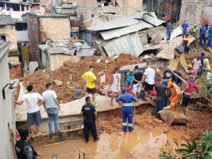 Defesa Civil confirma 30 mortes em MG por causa da chuva