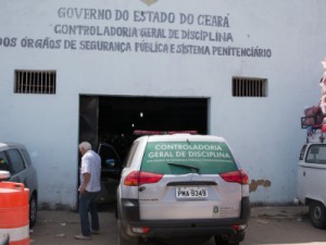 Delegada que recebia R$ 96 mil com acúmulo de cargos é demitida da polícia do Ceará