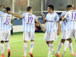 Desfalcado, Macaé encara o Bahia na Fonte Nova para fugir da degola