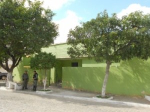 Detentos fazem motim em cadeia de Senador Pompeu