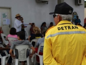 Detran-CE poderá paralisar atividades na próxima semana