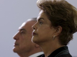 Dilma cancela ida aos EUA e evita que Temer assuma após desembarque do PMDB