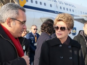 Dilma chega a Paris para participar da Cúpula do Clima da ONU