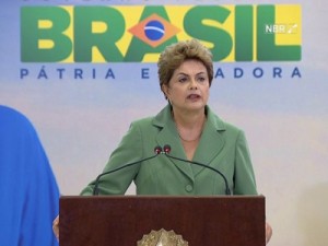 Dilma detalha pontos da 'agenda positiva' em cerimônia no Planalto