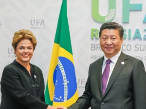 Dilma pede mais espaço para Brics e diz que grupo é 'força motriz' global