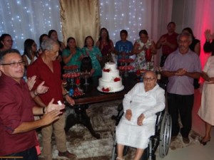 Dona Raimunda Petronília comemora bodas de álamo