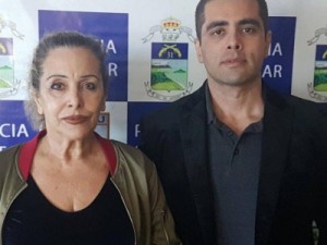 'Doutor Bumbum' e mãe são presos pela PM dentro de centro empresarial na Barra