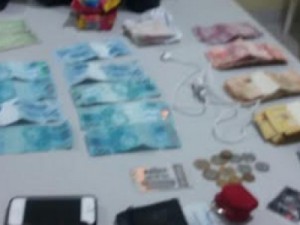 Dupla é flagrada e presa com R$ 2 mil em notas falsas no Ceará