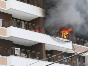 Edifício onde apartamento incendiou em Fortaleza acumulou R$ 15 mil em multas em três meses