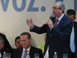 Eduardo Cunha é vaiado ao iniciar discurso em congresso do PMDB