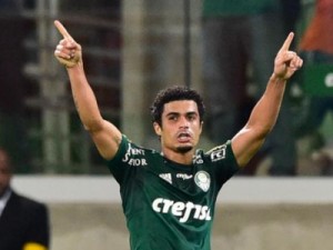 Egídio volta a decidir e Verdão vence Chape para embalar após goleada