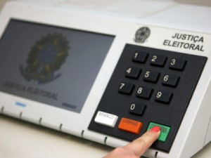 Eleitor que não votou no primeiro turno pode votar no segundo, alerta TRE-CE