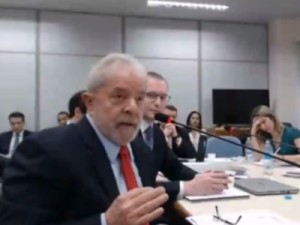 Em depoimento, Lula se desentende com juíza e recebe resposta ríspida