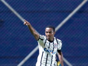 Em estádio vazio, timão conta com Elias para vencer o San Lorenzo