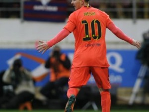 Em jogo 750 de Xavi, Messi decide e Barça vence Eibar fora de casa
