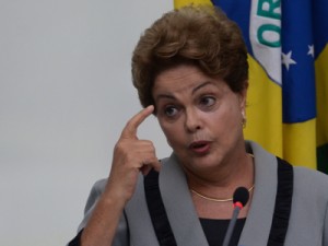 Em mais uma pesquisa, rejeição de Dilma bate recorde: 64% reprovam o governo