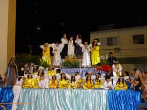 Emoções e lágrimas na Coroação de Nossa Senhora