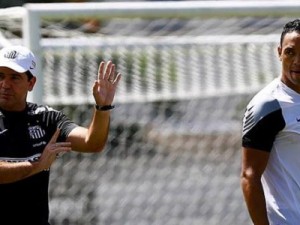 Enderson exalta R. Oliveira, mas vê carência no setor: “Walter é bom"