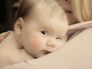 Entenda os riscos da chamada amamentação cruzada