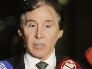 Época diz que Eunício Recebeu propina da JBS
