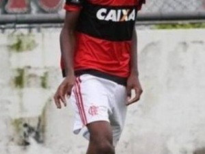 Estado de jovem Jhonata queimado no CT do Flamengo é grave