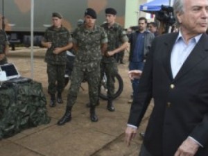 'Estamos na mesma canoa', diz Temer em MS sobre o governo