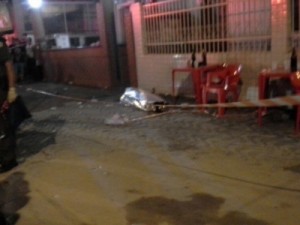 Estudante morre após ser baleado em frente a universidade de SP