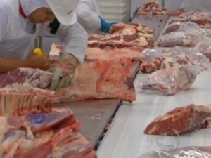Exportação de carne despenca em janeiro por crise na Rússia