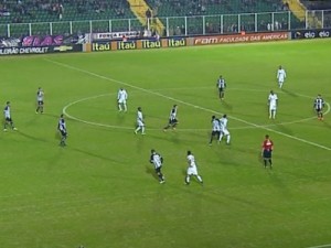 Expulso, Fred relembra arbitragens ruins em SC e vê árbitro despreparado