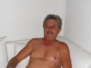 Família aflita procura homem desaparecido