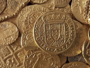 Família da Flórida recupera US$ 1 milhão em tesouro de navio espanhol