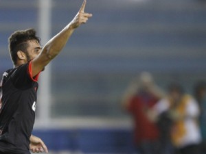 Felipe Vizeu dá vitória ao Flamengo contra a Cabofriense
