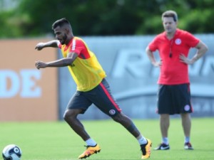 Fernando Bob se lesiona e está fora do Gre-Nal  