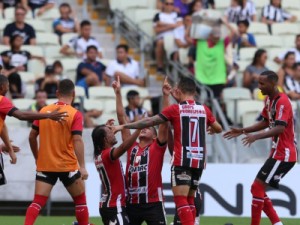 Ferroviário bate Ceará e levanta Taça dos Campeões