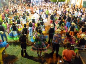 Festival de Quadrilhas Juninas de Santo Antônio começa hoje