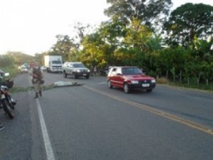 Filha presencia morte de pai após tiro acidental de arma em fazenda na BA