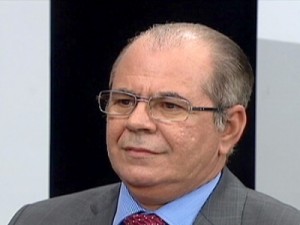 Finanças aprova saque do FGTS aos 65 anos