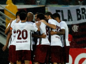 Flamengo domina, mas falhas dão vitória ao Fluminense em Natal