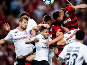 Flamengo e Corinthians ficam no empate no primeiro jogo da semifinal da Copa do Brasil