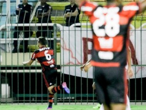 Flamengo vence Bangu, classifica e já garante vantagem para semifinais no Carioca