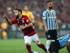 Flamengo vence o Grêmio e avança à semifinal da Copa do Brasil