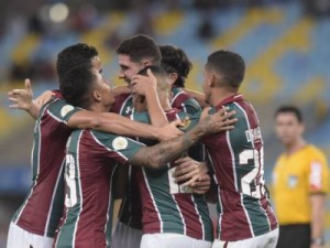 Fluminense passeia no segundo tempo e goleia o Cruzeiro no Maracanã