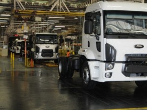Ford paralisa produção de carros e caminhões no ABC Paulista